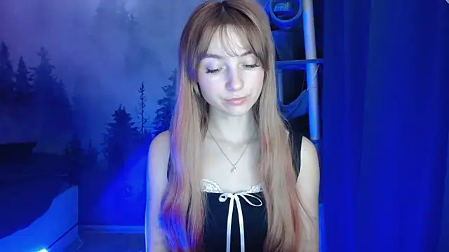 LuciaYoung online show from 01/10/25, 04:30