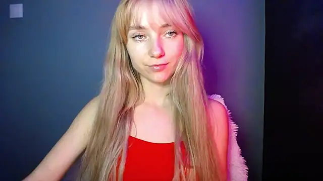 LuciaYoung online show from 11/15/25, 08:05