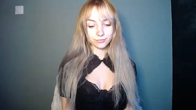 LuciaYoung online show from 01/18/26, 08:34