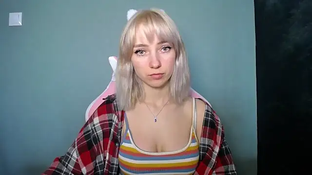 LuciaYoung online show from 03/24/26, 01:27