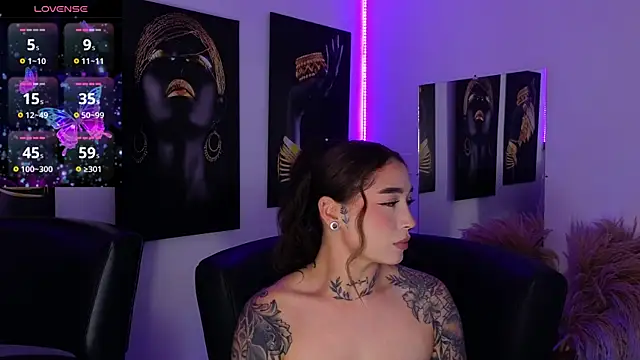  brenna hanson online show from 11/06/25, 07:15