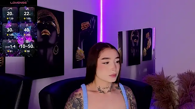  brenna hanson online show from 11/25/25, 07:03