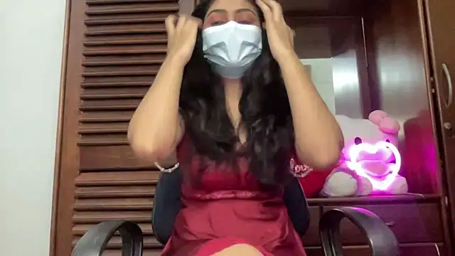 Snapshot of Princess_Lily chatting on 02/19/25, 01:06 Princess Lily online show from 02/19/25, 01:06