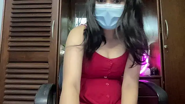 Snapshot of Princess_Lily chatting on 10/09/25, 02:04 Princess Lily online show from 10/09/25, 02:04