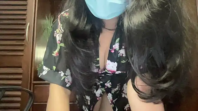 Princess Lily online show from 12/19/25, 01:51