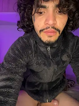 Snapshot of aangie__uwu chatting on 02/06/25, 05:25 aangie uwu online show from 02/06/25, 05:25