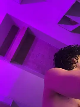 Snapshot of aangie__uwu chatting on 02/21/25, 12:05 aangie uwu online show from 02/21/25, 12:05