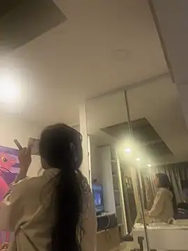 Snapshot of aangie__uwu chatting on 02/25/25, 01:52 aangie uwu online show from 02/25/25, 01:52