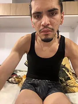 Snapshot of aangie__uwu chatting on 03/04/25, 01:55 aangie uwu online show from 03/04/25, 01:55