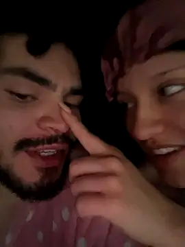 Snapshot of aangie__uwu chatting on 11/19/25, 07:36 aangie uwu online show from 11/19/25, 07:36