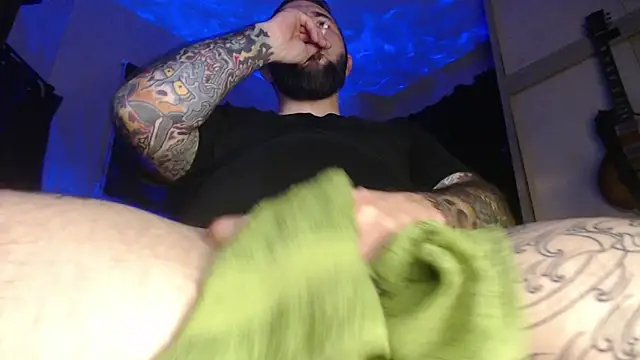 Snapshot of zedizded77 chatting on 10/09/25, 02:53 zedizded77 online show from 10/09/25, 02:53