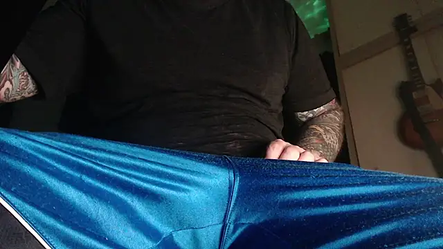 Snapshot of zedizded77 chatting on 10/30/25, 12:23 zedizded77 online show from 10/30/25, 12:23