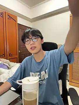 Snapshot of hihi0169 chatting on 02/16/25, 03:48 hihi0169 online show from 02/16/25, 03:48