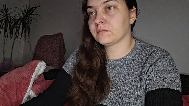 Snapshot of Cyndee_Winter chatting on 11/18/25, 04:44 Cyndee Winter online show from 11/18/25, 04:44