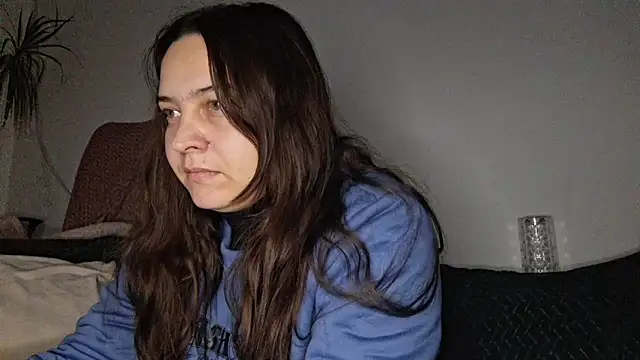 Snapshot of Cyndee_Winter chatting on 12/02/25, 07:42 Cyndee Winter online show from 12/02/25, 07:42