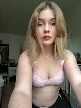 MaribelRiver online show from 03/13/25, 12:02