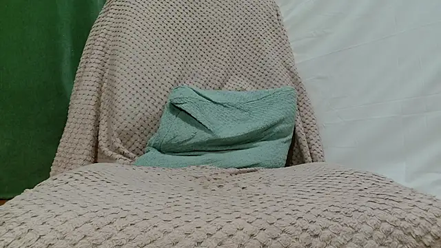 Luckyalice 4u online show from 05/18/26, 12:51
