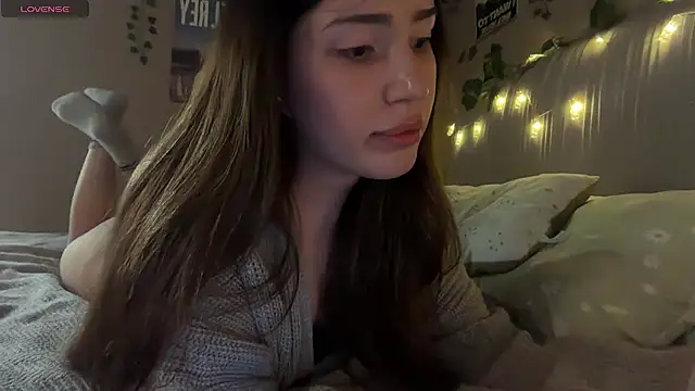 Snapshot of Anisawithlove chatting on 07/19/26, 06:44 Anisawithlove online show from 07/19/26, 06:44