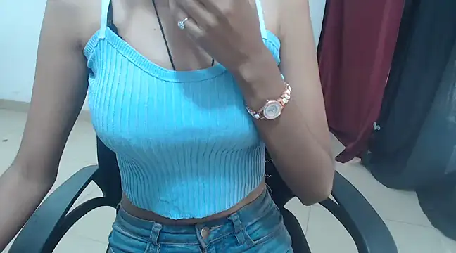 Snapshot of sexy_ishu chatting on 03/17/25, 05:12 sexy ishu online show from 03/17/25, 05:12