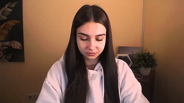 Lili magic online show from 10/15/25, 07:52