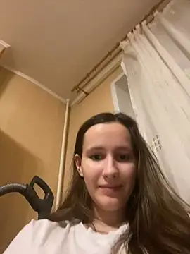 Snapshot of babywaifu chatting on 12/22/24, 07:21 babywaifu online show from 12/22/24, 07:21