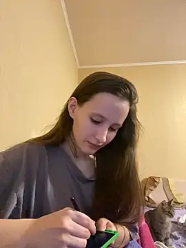 Snapshot of babywaifu chatting on 03/16/25, 06:44 babywaifu online show from 03/16/25, 06:44