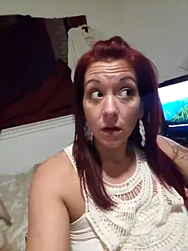 Snapshot of bella8769 chatting on 02/27/25, 02:43 bella8769 online show from 02/27/25, 02:43