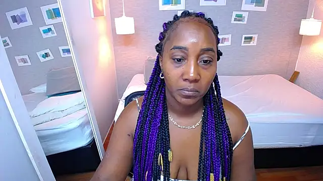 Snapshot of kiara_evanss chatting on 01/15/25, 02:02 kiara evanss online show from 01/15/25, 02:02