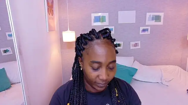 Snapshot of kiara_evanss chatting on 10/15/25, 11:27 kiara evanss online show from 10/15/25, 11:27