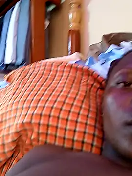 Snapshot of pretty_amaal chatting on 03/04/25, 08:57 pretty amaal online show from 03/04/25, 08:57