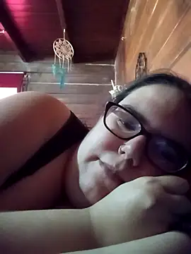 Snapshot of gatitabuena-90 chatting on 02/21/26, 08:48 gatitabuena-90 online show from 02/21/26, 08:48