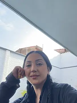 LIAH IZUMI online show from 03/22/26, 12:52