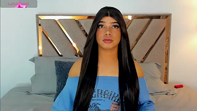 Snapshot of Hanz_sex chatting on 12/13/24, 02:32 Hanz sex online show from 12/13/24, 02:32