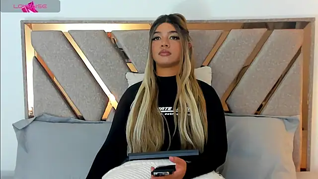 Snapshot of Hanz_sex chatting on 03/20/25, 02:40 Hanz sex online show from 03/20/25, 02:40