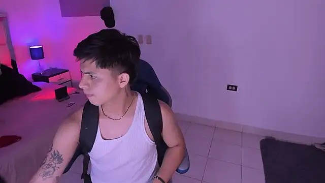 Snapshot of Niicky1_ chatting on 01/05/25, 02:38 Niicky1 online show from 01/05/25, 02:38