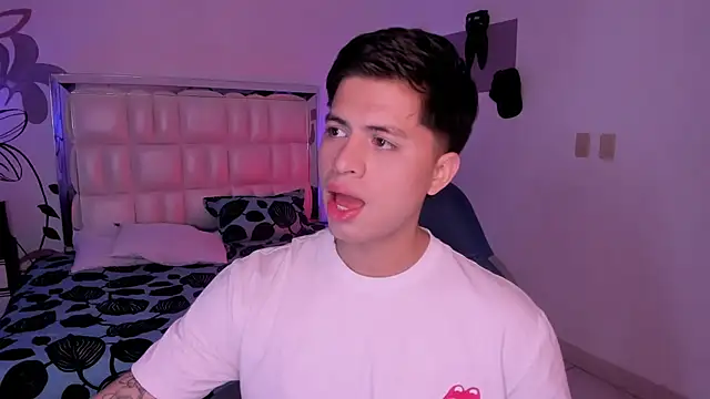 Snapshot of Niicky1_ chatting on 01/11/25, 08:54 Niicky1 online show from 01/11/25, 08:54