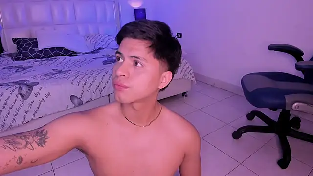 Snapshot of Niicky1_ chatting on 01/11/25, 11:56 Niicky1 online show from 01/11/25, 11:56