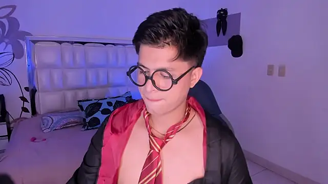 Snapshot of Niicky1_ chatting on 01/21/25, 08:32 Niicky1 online show from 01/21/25, 08:32