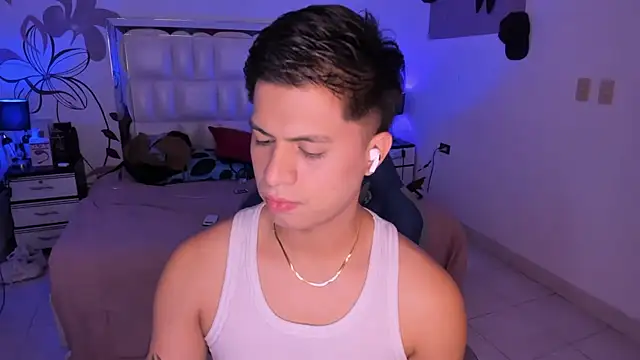 Snapshot of Niicky1_ chatting on 01/30/25, 08:31 Niicky1 online show from 01/30/25, 08:31