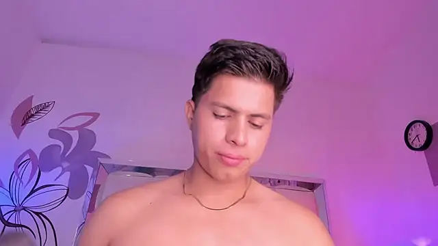 Snapshot of Niicky1_ chatting on 02/13/25, 09:17 Niicky1 online show from 02/13/25, 09:17