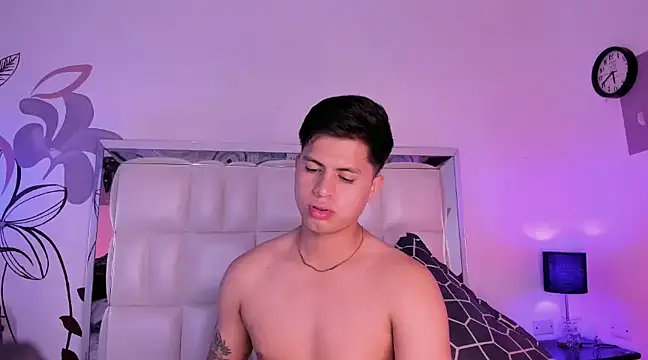 Snapshot of Niicky1_ chatting on 02/23/25, 12:30 Niicky1 online show from 02/23/25, 12:30