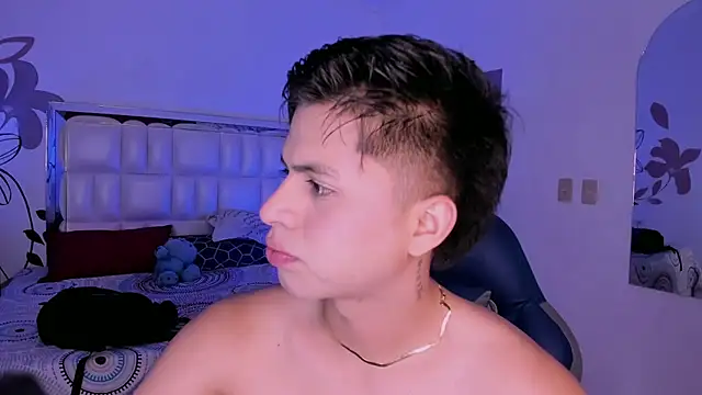 Snapshot of Niicky1_ chatting on 02/25/25, 08:51 Niicky1 online show from 02/25/25, 08:51