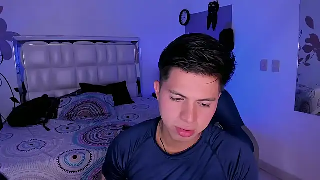 Snapshot of Niicky1_ chatting on 02/26/25, 09:27 Niicky1 online show from 02/26/25, 09:27