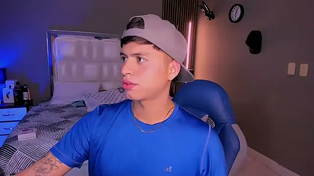 Snapshot of Niicky1_ chatting on 03/10/25, 08:56 Niicky1 online show from 03/10/25, 08:56