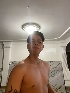 Snapshot of Niicky1_ chatting on 03/21/25, 12:18 Niicky1 online show from 03/21/25, 12:18