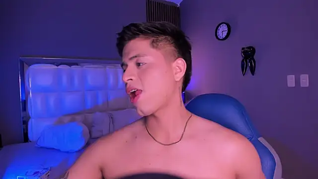 Snapshot of Niicky1_ chatting on 09/10/25, 09:15 Niicky1 online show from 09/10/25, 09:15