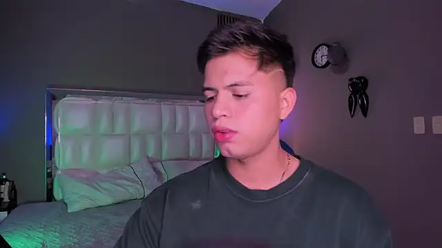 Snapshot of Niicky1_ chatting on 09/13/25, 09:14 Niicky1 online show from 09/13/25, 09:14