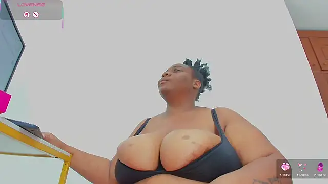 Breisy bigboobs online show from 01/07/26, 07:16