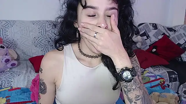 Snapshot of kitty22_ chatting on 01/08/25, 01:41 kitty22 online show from 01/08/25, 01:41