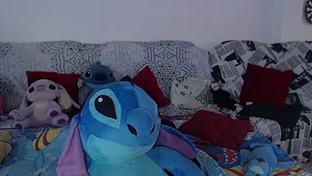 Snapshot of kitty22_ chatting on 01/14/25, 02:00 kitty22 online show from 01/14/25, 02:00